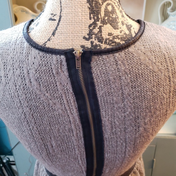 Monteau Dress - Picture 5 of 6